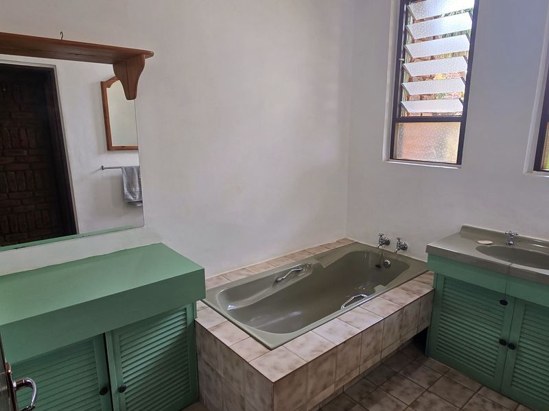 Investor’s Opportunity: 5-Bedroom Property with Renovation Potential in Colts Hill - Photo 9