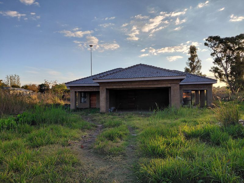 Attention builders and Investors!! - Photo 1
