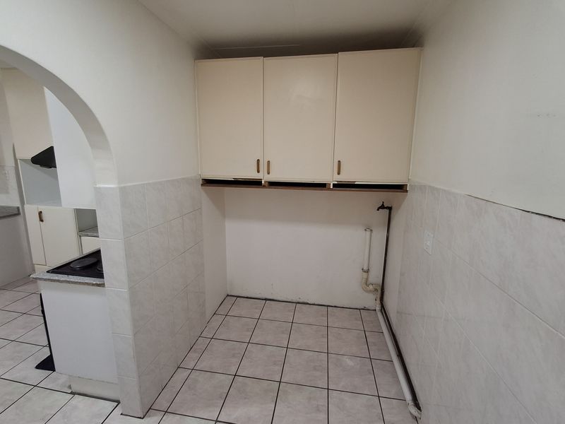Exceptional 3 bedroom home with Pool and huge Lapa - Photo 6