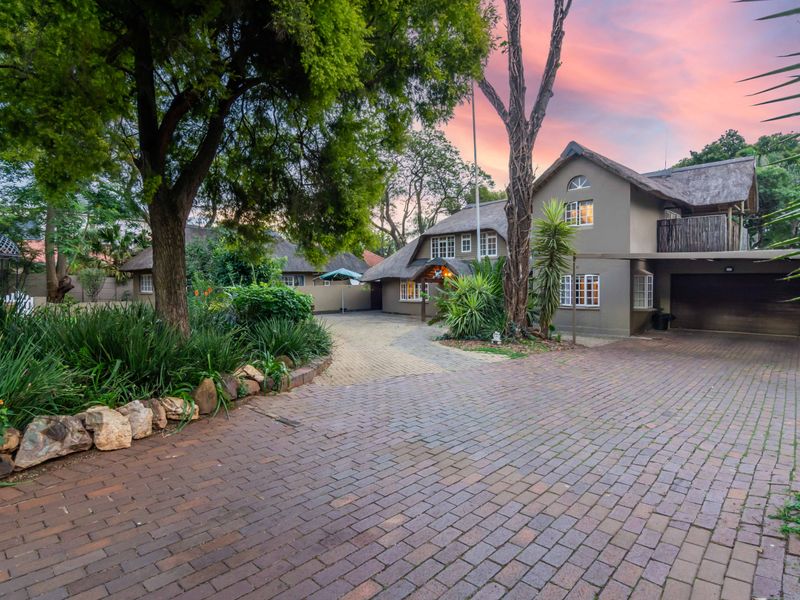 Spacious Family Living with a Country Feel - Photo 3