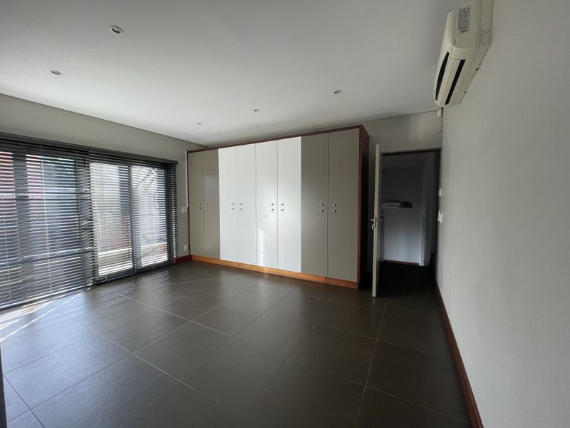Modern, Secure & Seriously Easy to Love - Photo 8