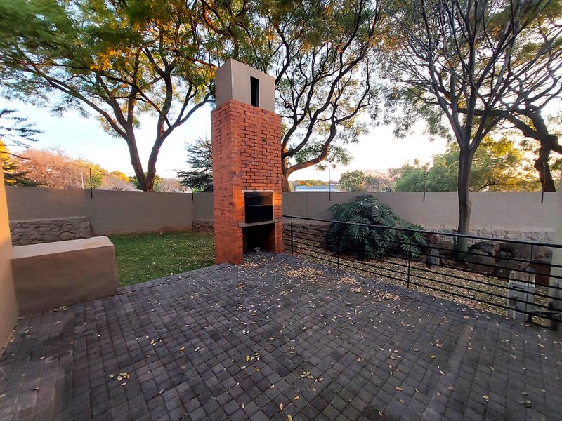 Modern, Secure & Seriously Easy to Love - Photo 6