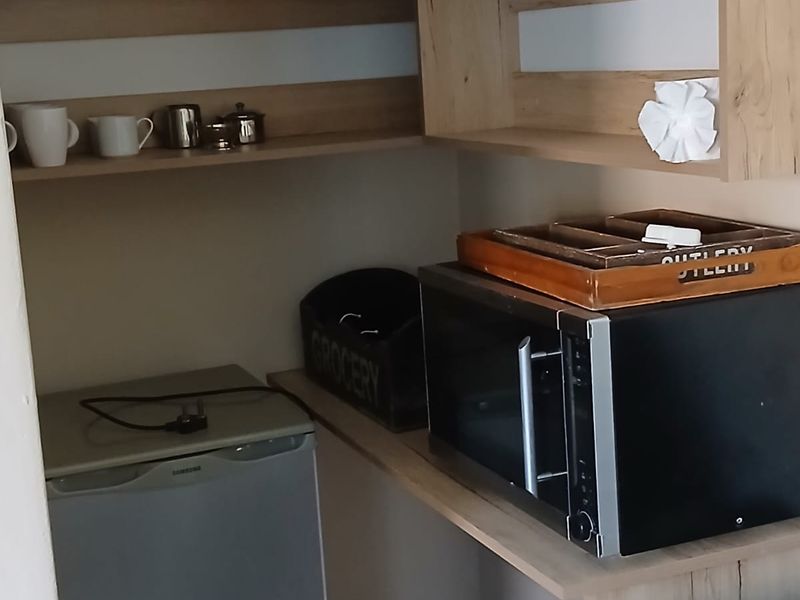 Warm & Welcoming Granny Flat by the Sea - Photo 5