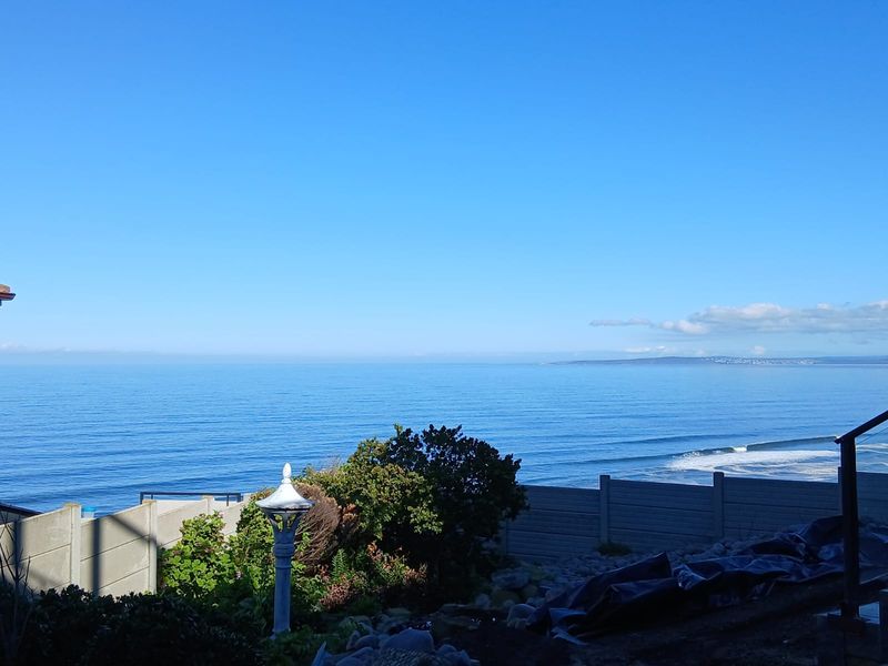 Warm & Welcoming Granny Flat by the Sea - Photo 2