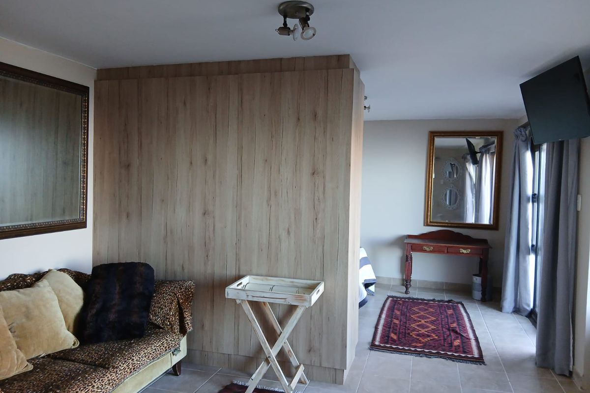 Warm & Welcoming Granny Flat by the Sea - Photo 3