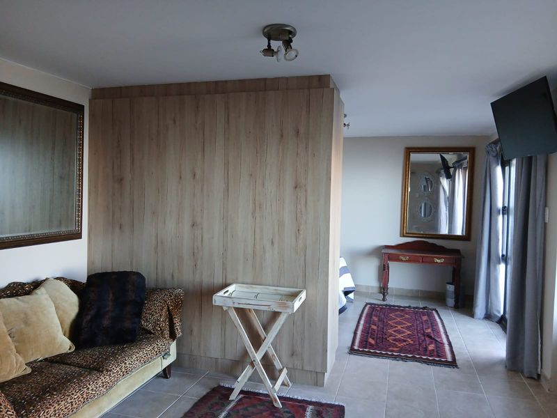 Warm & Welcoming Granny Flat by the Sea - Photo 3