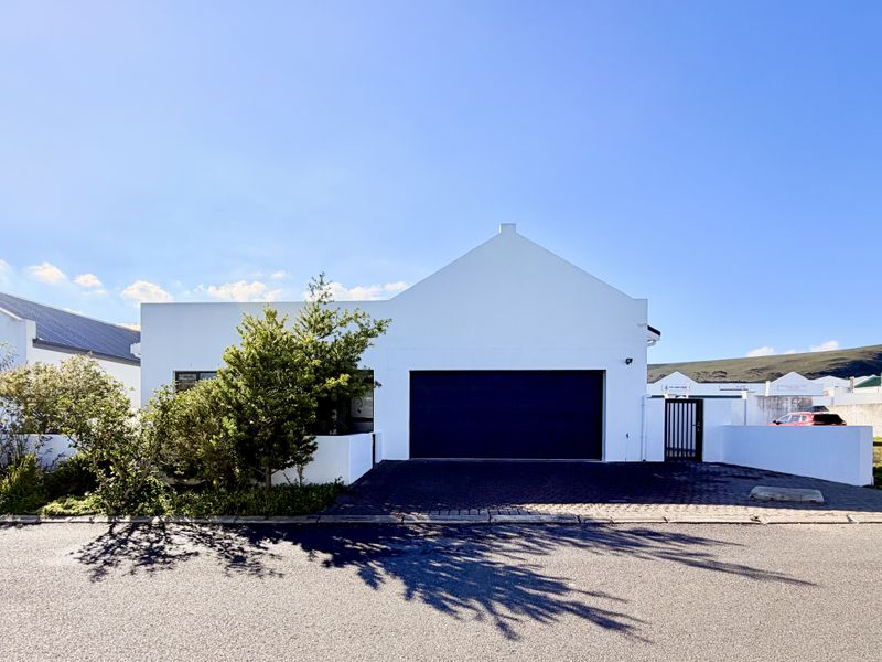 A Home You'll Love Coming Back To - Photo 2