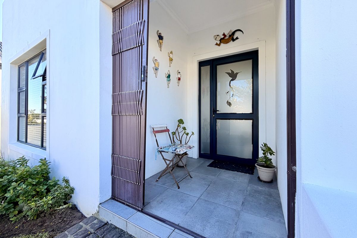 A Home You'll Love Coming Back To - Photo 3