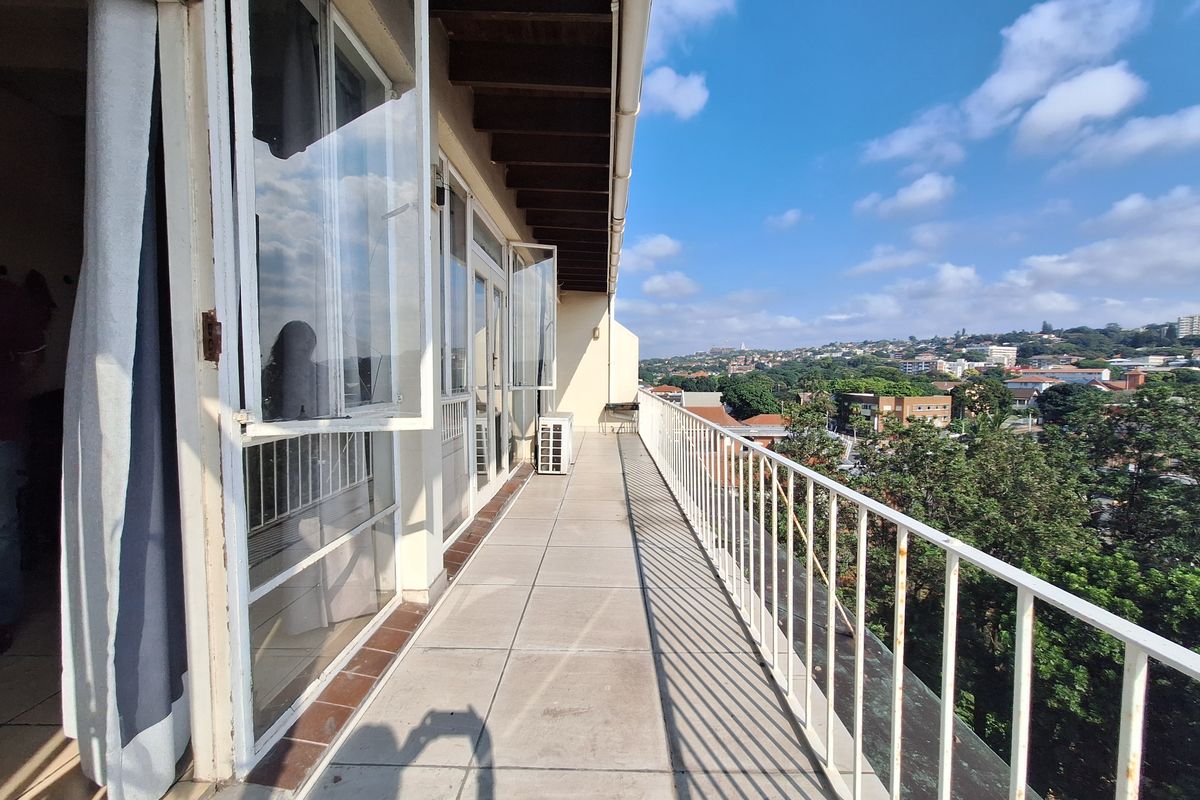 Investment Opportunity with Immediate Rental Income - Photo 2