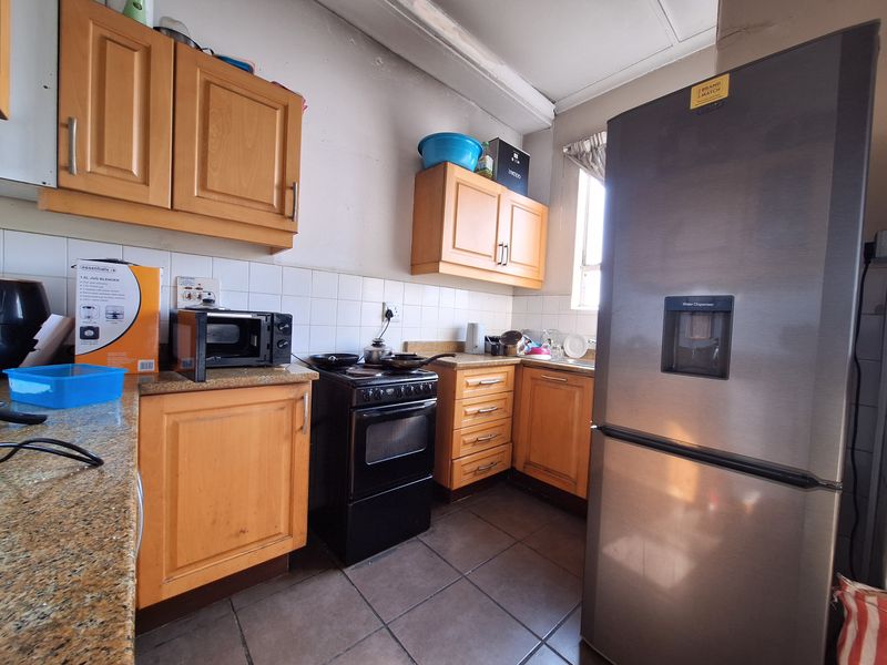 Investment Opportunity with Excellent Rental Income - Photo 2
