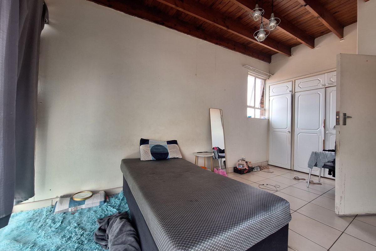 Investment Opportunity with Excellent Rental Income - Photo 4