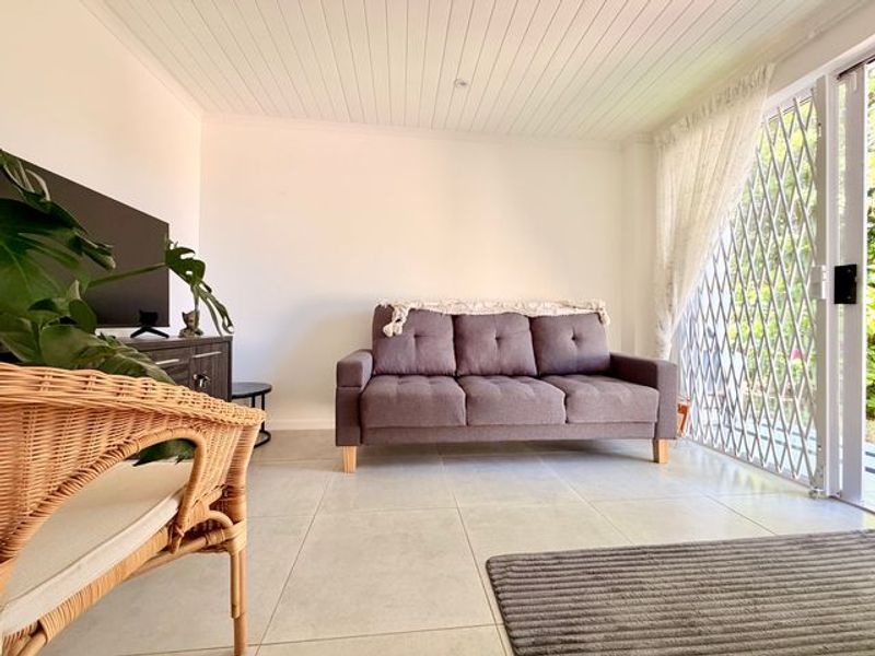 One Bedroom apartment with separate entrance and outside area - Photo 1