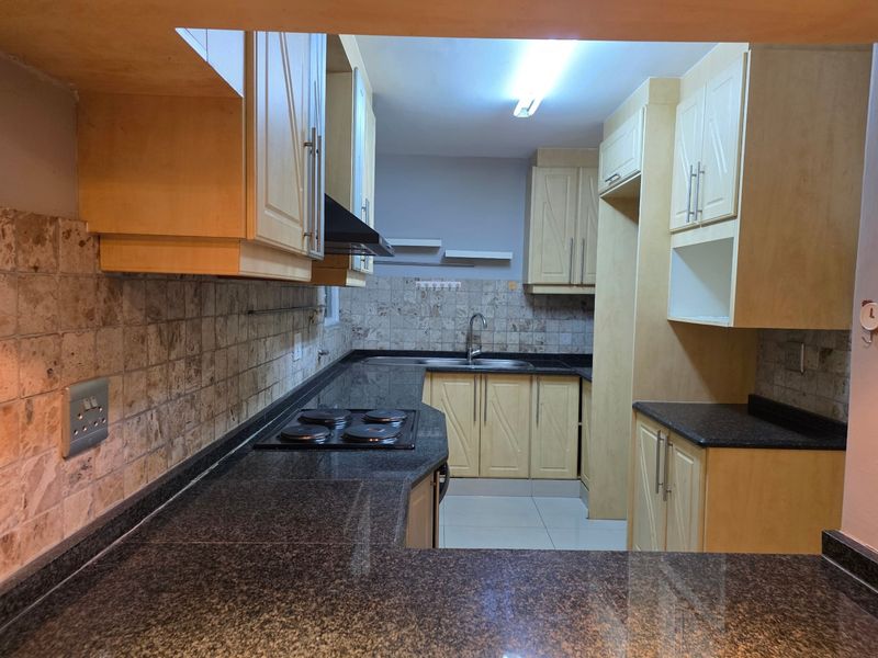 Elegant and Modern Duplex in Umgeni Park! - Photo 6