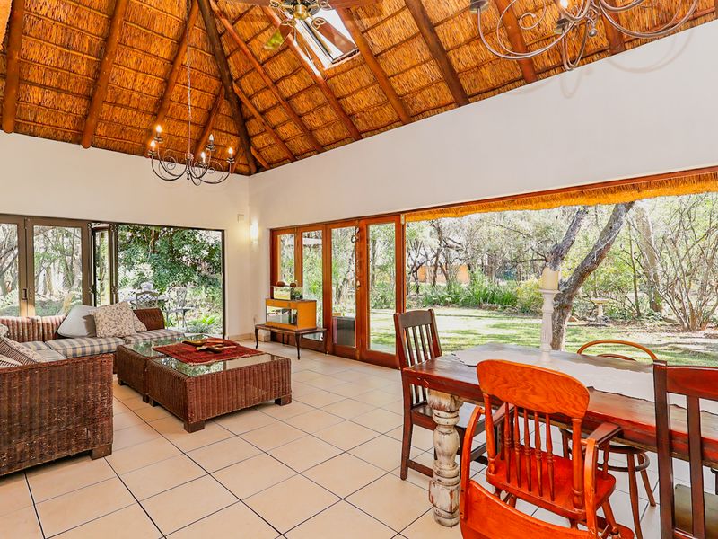 Spacious Family Home on tranquil surrpoundings! - Photo 2