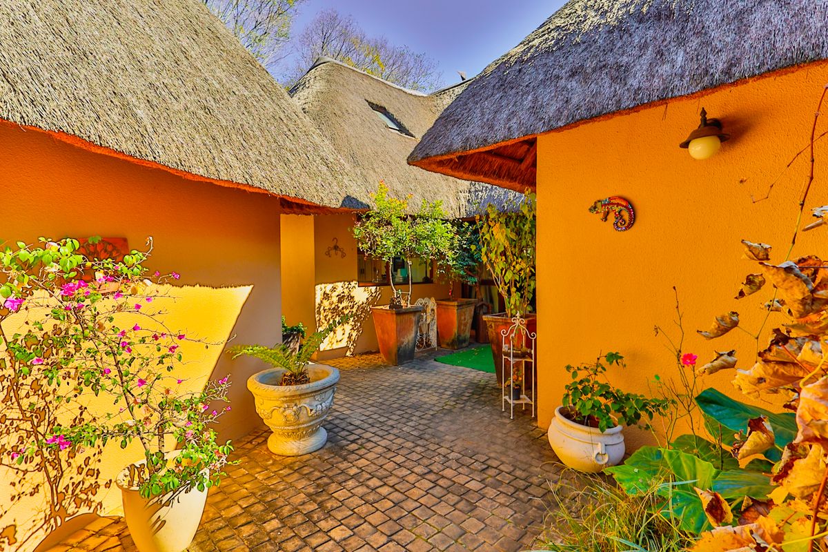 Spacious Family Home on tranquil surrpoundings! - Photo 5