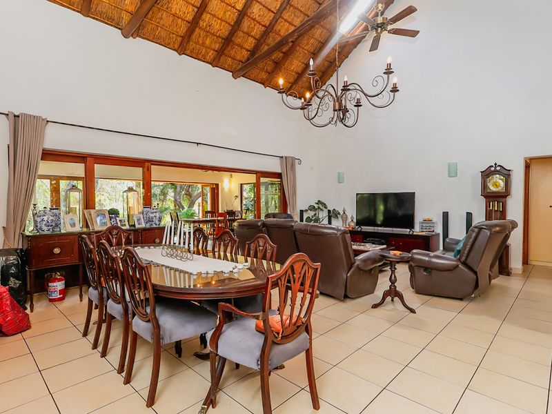 Spacious Family Home on tranquil surrpoundings! - Photo 9
