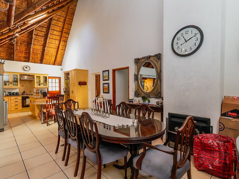 Spacious Family Home on tranquil surrpoundings! - Photo 8