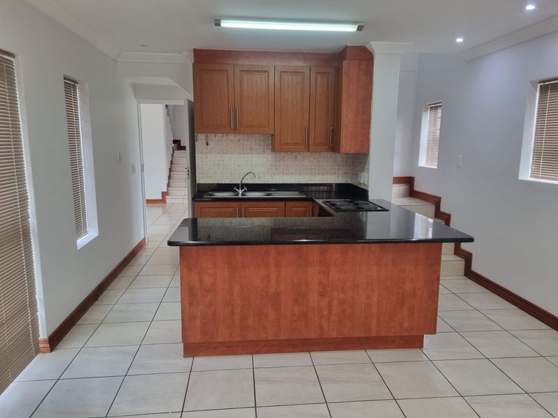 Spacious Family Home to Rent - Photo 4
