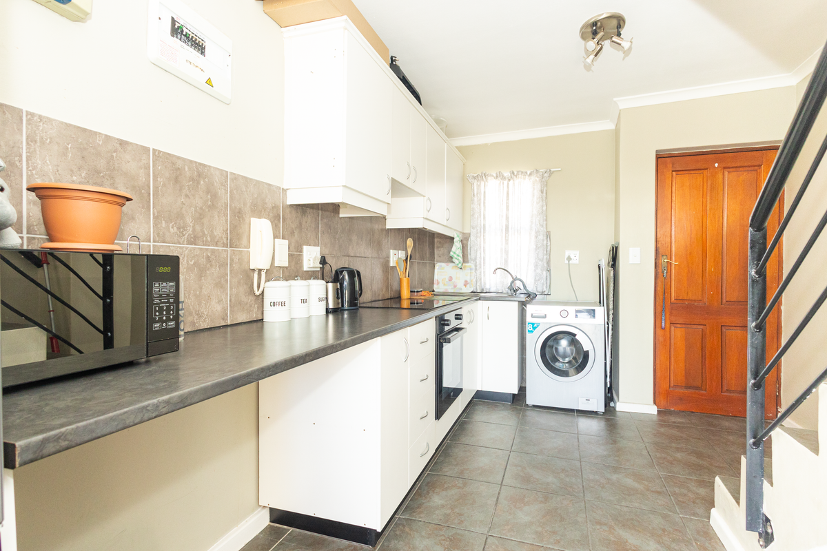 Apartment for Sale in Uitzicht - Photo 3