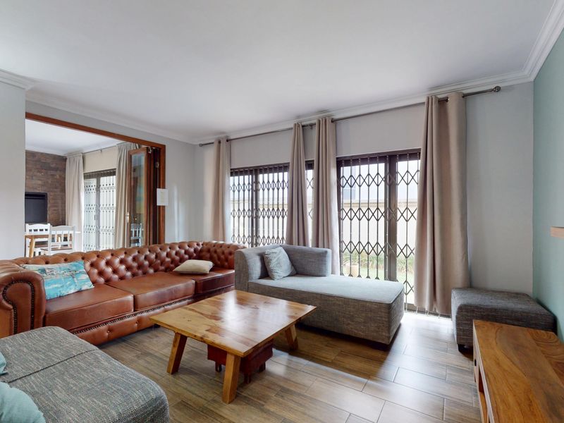 Starting to bid from R3,799,000! Non-Distressed Live Luxury Auction! - Photo 7