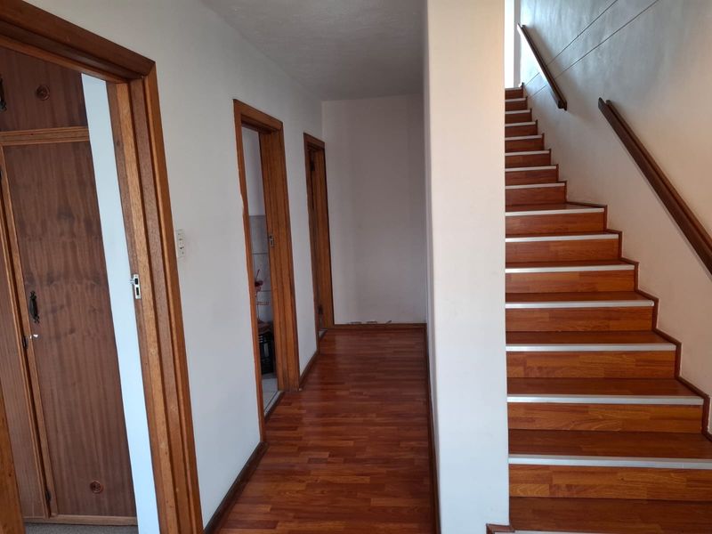 Secure & Spacious Lock-Up-and-Go 2 Bedroom Townhouse – Ideal Starter or Downsizer Home - Photo 7