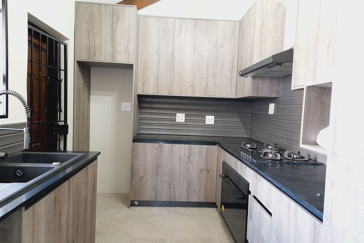 Newly Renovated Freestanding Home in Noordwyk - Photo 3