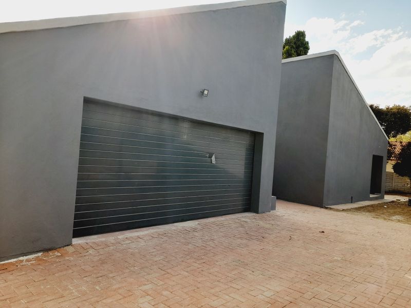 Newly Renovated Freestanding Home in Noordwyk - Photo 1