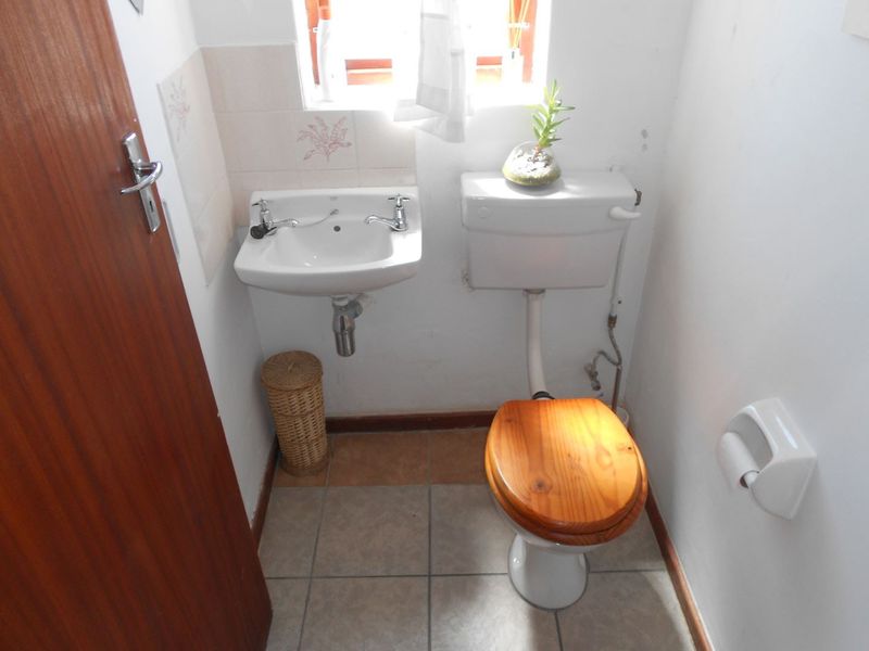 Duplex Rental Monthly In Cape Town - Photo 9