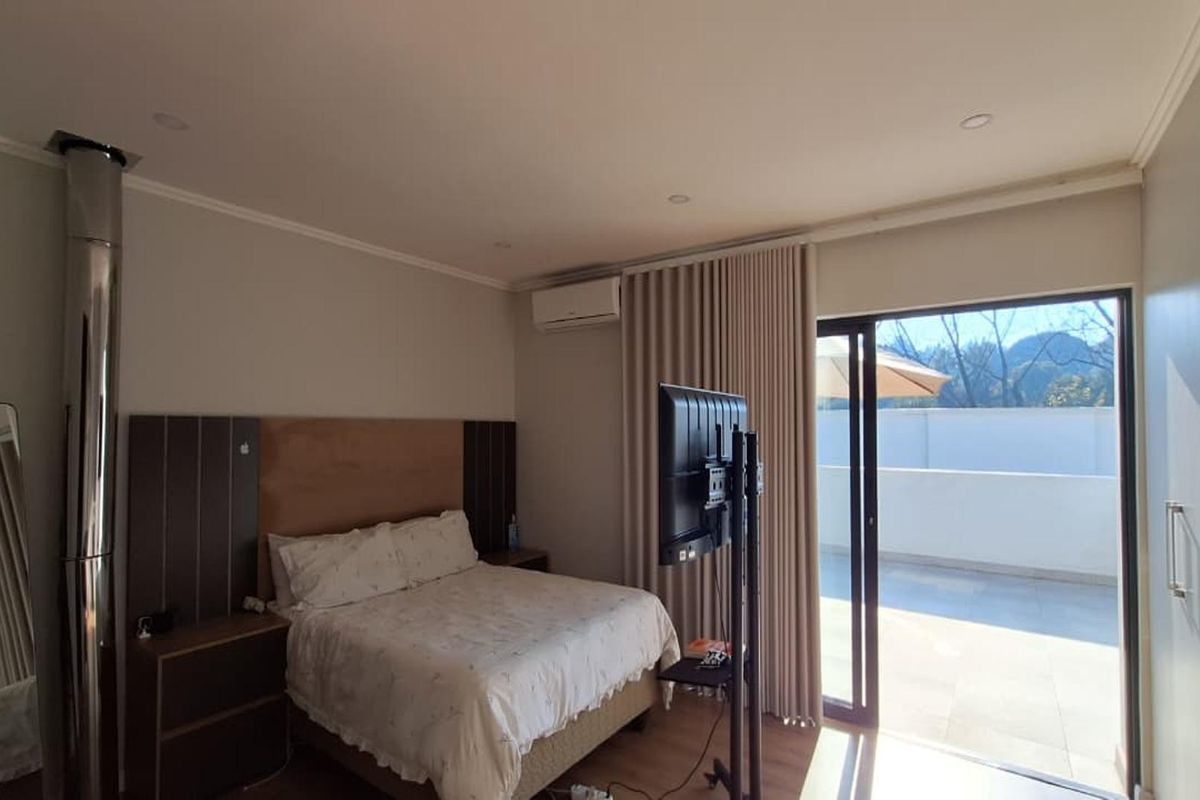 Elegant Double-Storey 2-Bedroom Home for Sale | Craighall | Bank Assisted - Photo 3