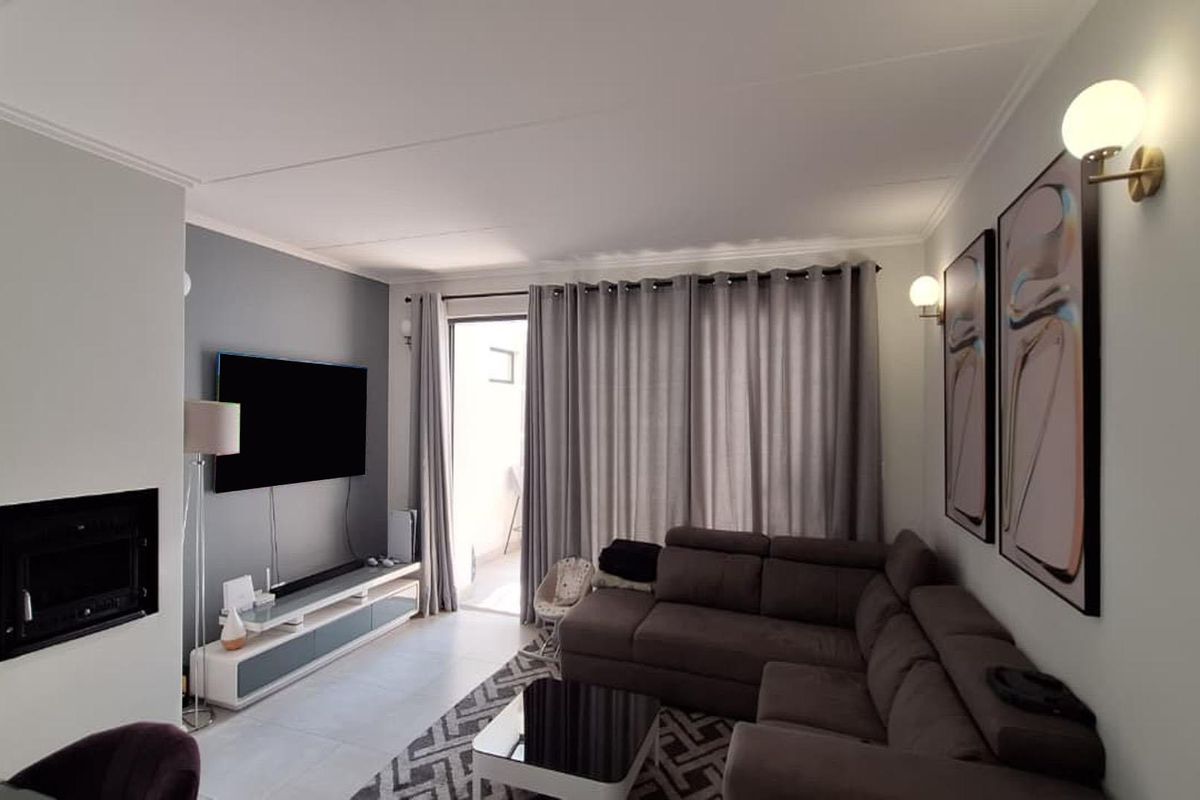 Elegant Double-Storey 2-Bedroom Home for Sale | Craighall | Bank Assisted - Photo 2