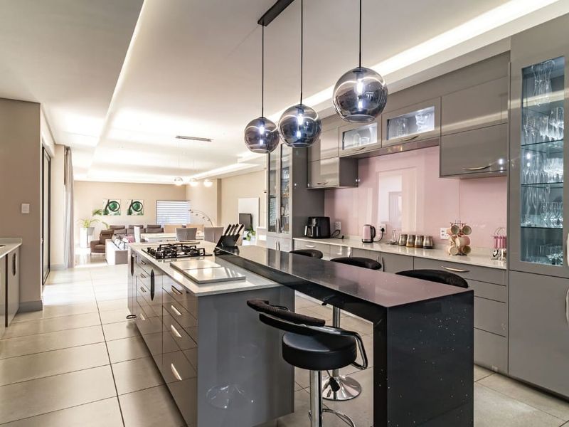 Serene, Modern Luxury Living with Breathtaking Dam View - Photo 4