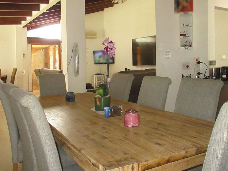 Elegant 3-Bedroom Freehold Family Home for Sale | Randpark, Randburg - Photo 2
