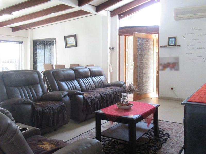 Elegant 3-Bedroom Freehold Family Home for Sale | Randpark, Randburg - Photo 3