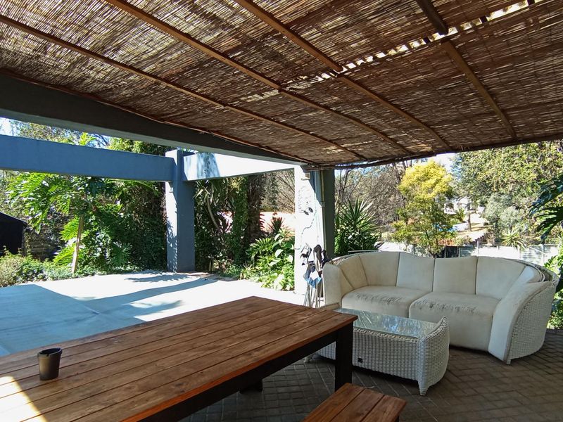 Spacious Double-Storey 4-Bedroom Family Home with Flatlet for Sale | Lyndhurst - Photo 5