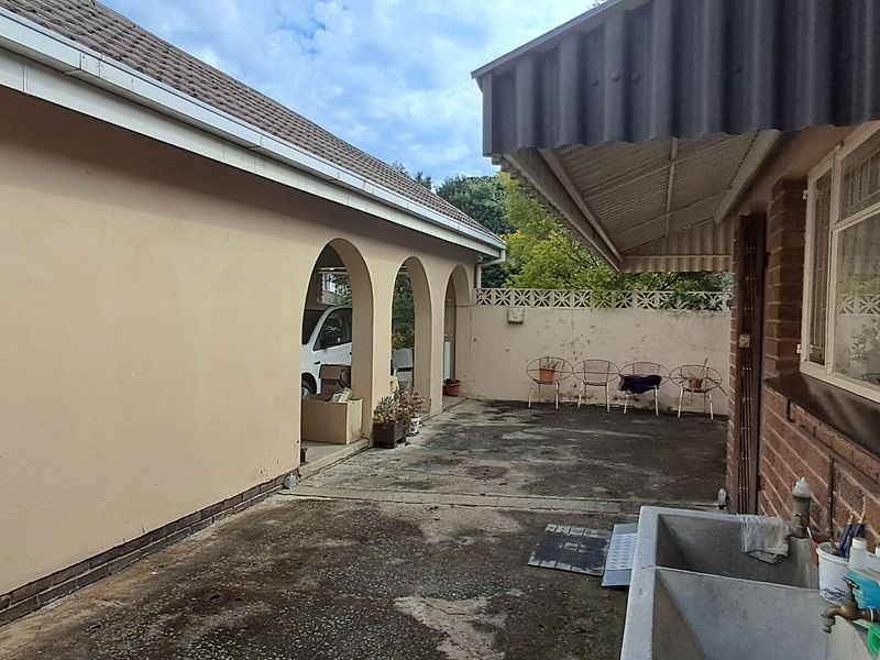 Freehold For Sale In Newcastle - Photo 4