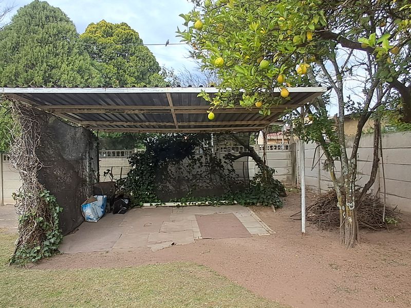 Freehold For Sale In Newcastle - Photo 2