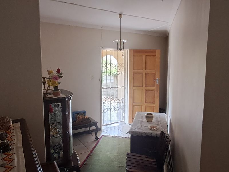 Freehold For Sale In Newcastle - Photo 7