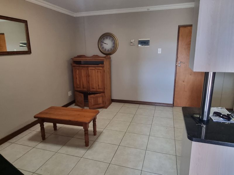 Investors - best location with price reduction! - Photo 3