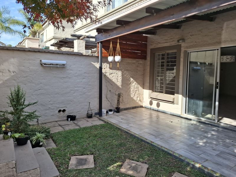 Modern Starter Home in Prime Location - Photo 2
