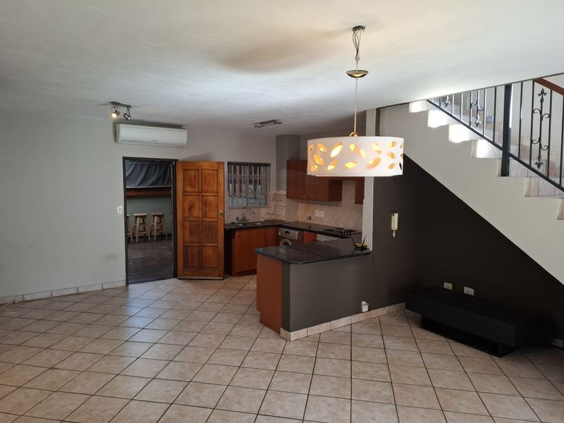 Modern Starter Home in Prime Location - Photo 4