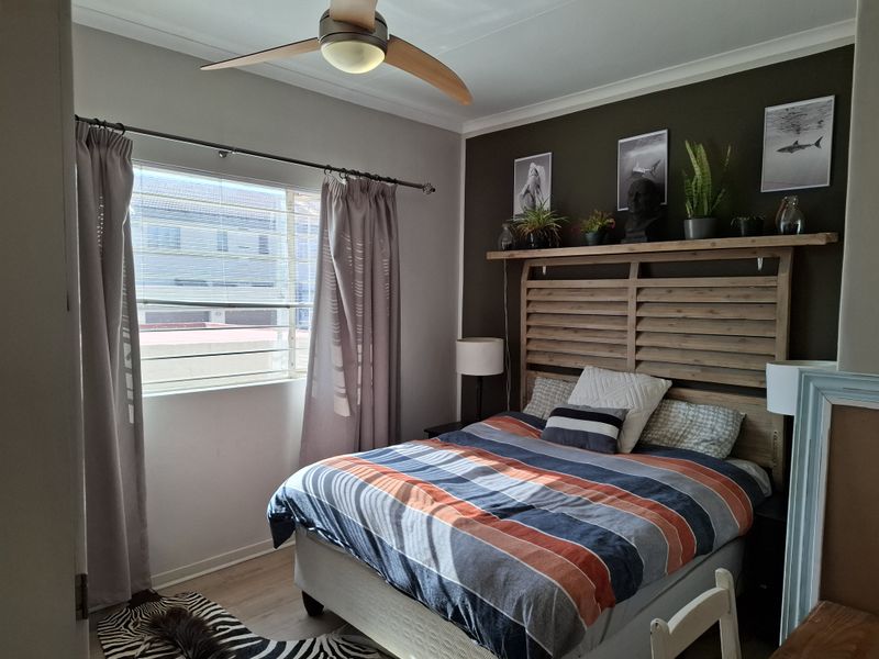 Modern Starter Home in Prime Location - Photo 6