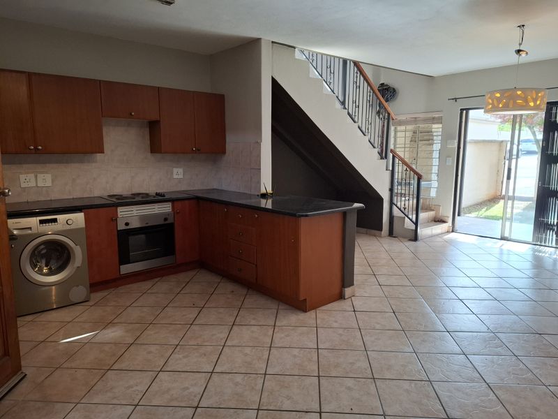 Modern Starter Home in Prime Location - Photo 3