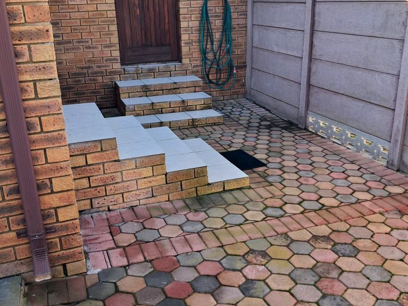 Perfect location - Photo 10