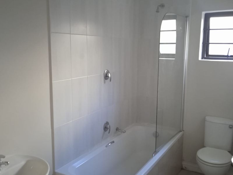 2 Bed House to Rent in Westbourne - Photo 8