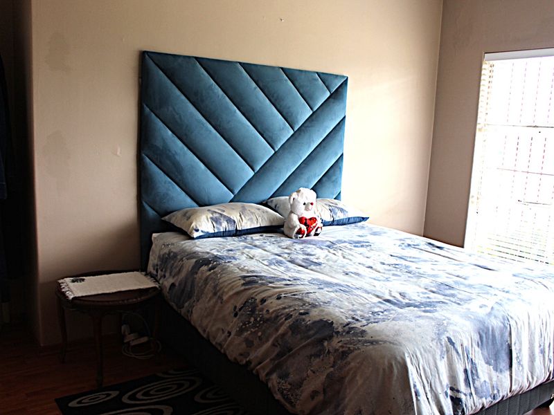 Spacious 3 Bedroomed House With Some Extra Features For Those Needing More. - Photo 10