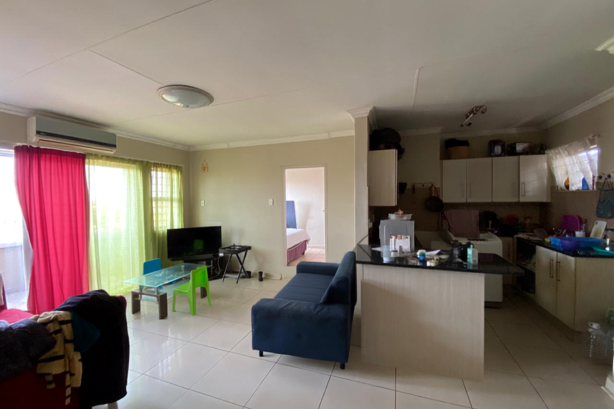 Modern 2-Bedroom Apartment – Walking Distance to NWU - Photo 4