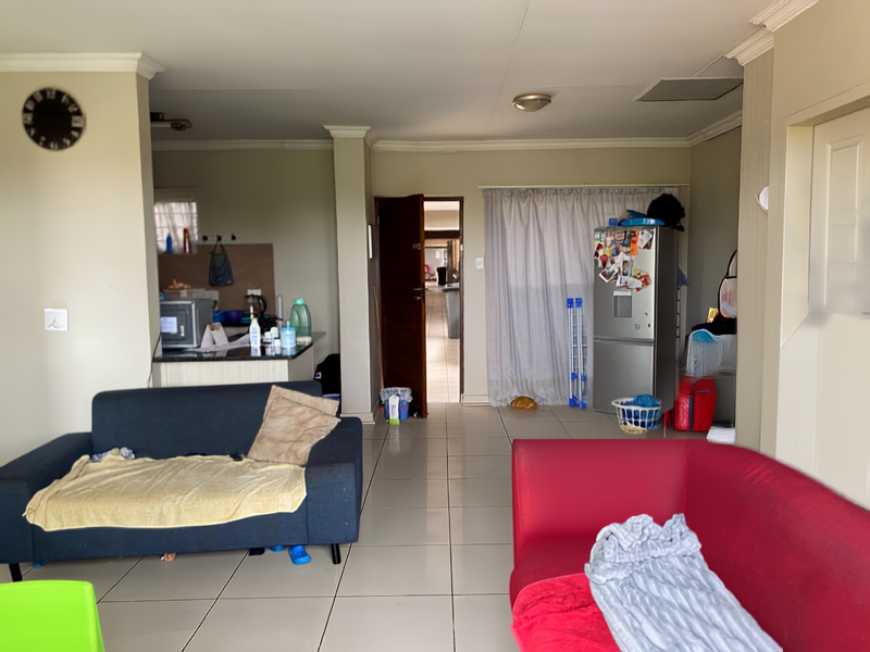 Modern 2-Bedroom Apartment – Walking Distance to NWU - Photo 2