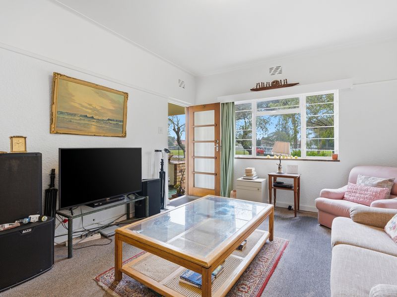 NEW RELEASE – SOUGHT-AFTER CULEMBORG APARTMENT - Photo 5