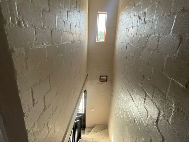 Duplex - Parklands - Photo 10