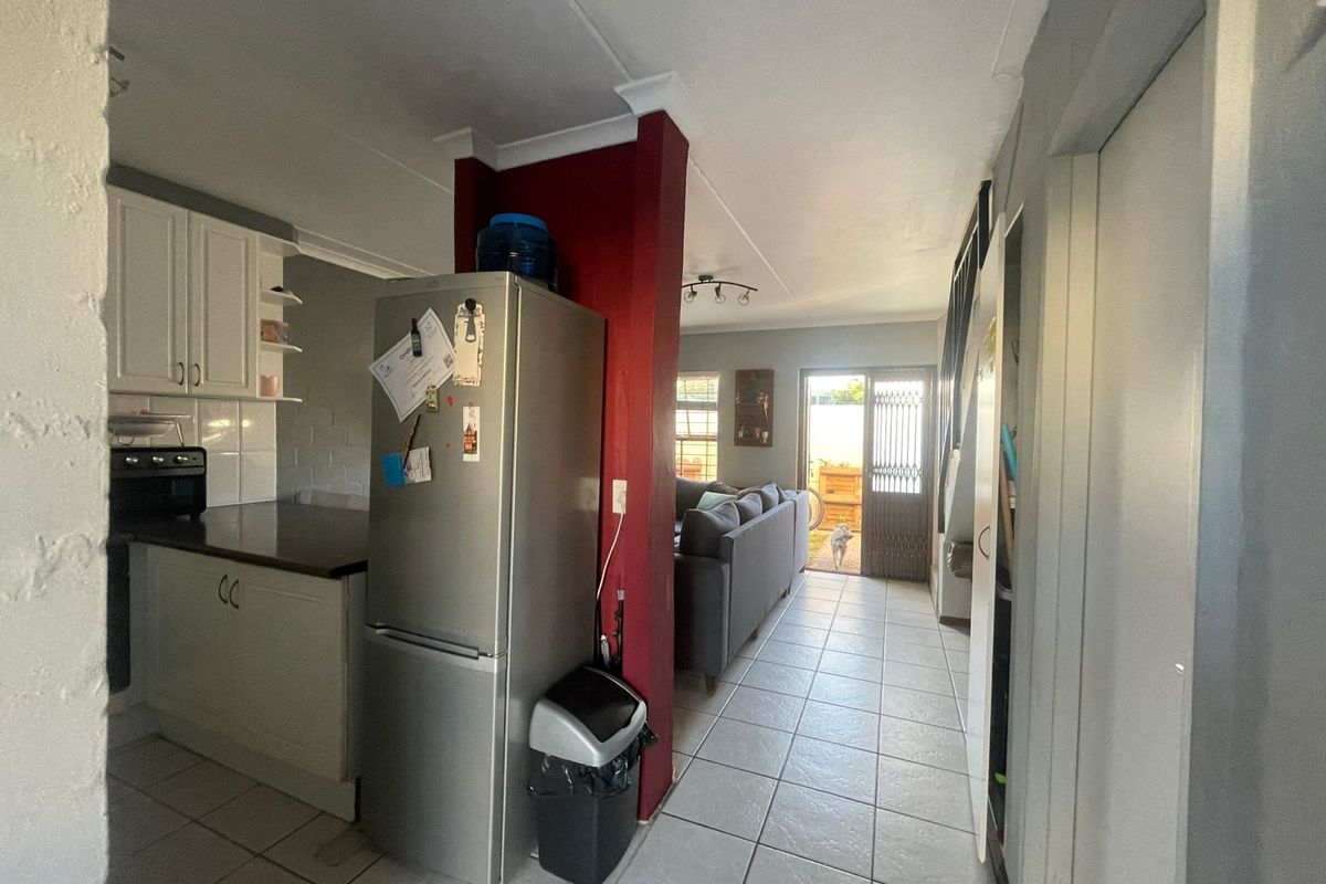 Duplex - Parklands - Photo 2